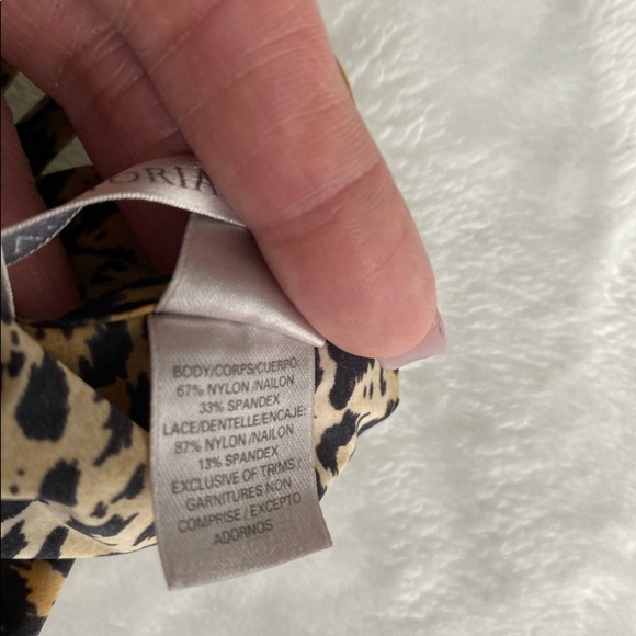 Victoria's Secret. Sexy Animal Print
Slip Dress. Size M - Picture 4 of 11